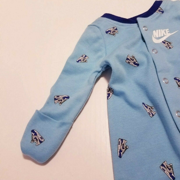 NWT Nike Cotton Playsuit/Pajamas (0-3M/6-9lb) - Picture 4 of 8